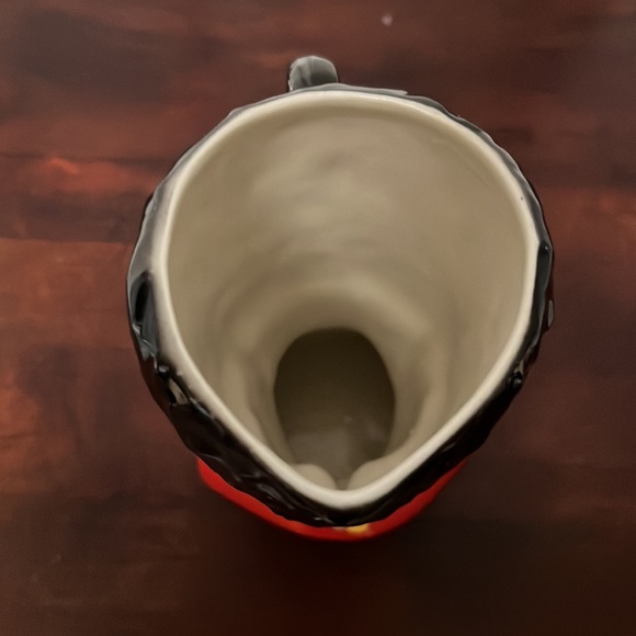 Antique Czech Pottery Figural Pitcher British Beefeater Czechoslovakia - Picture 8 of 15